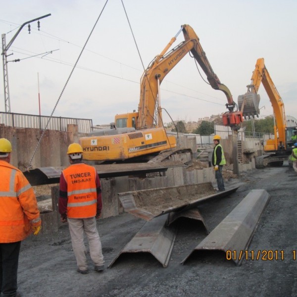 Station & Shafts Sheetpling Support Systems