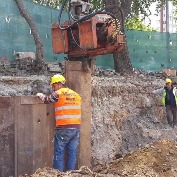 Sheetpling Support Systems Of Marmaray Cr3 Prj