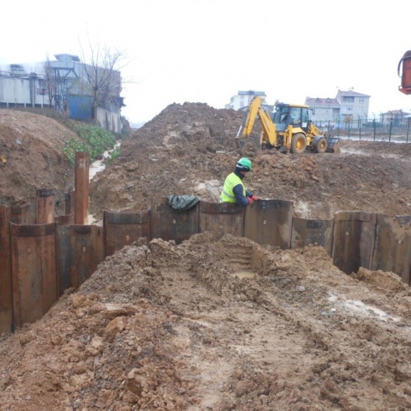 Sheetpling Support Systems Of Marmaray Cr3 Prj
